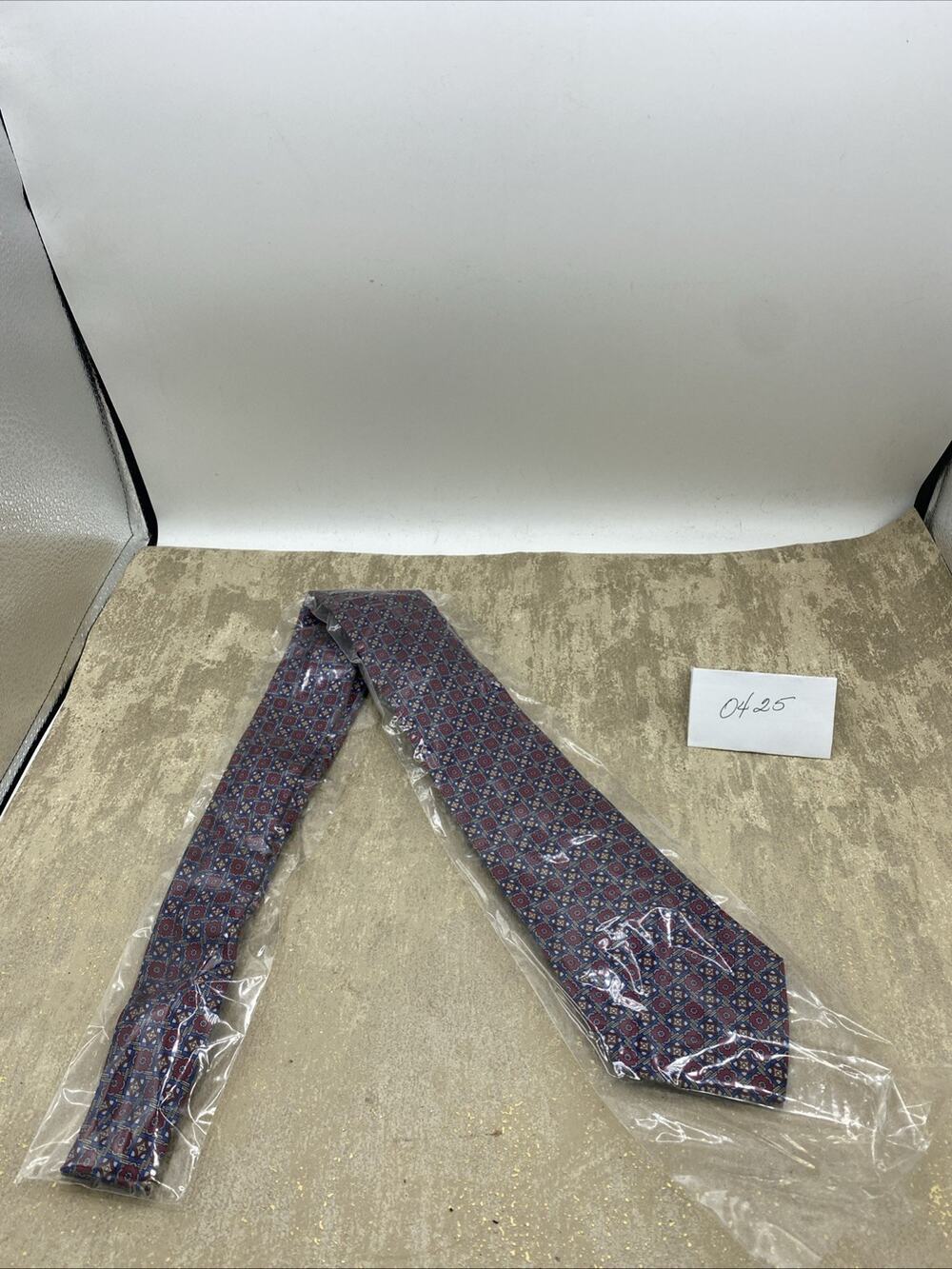 Vintage Men’s Adam’s Row Tie-Red/Blue 100% Silk From Italy 56” NIP